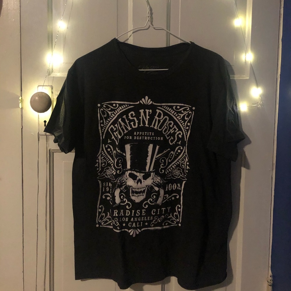 Hot Topic Guns n Roses Graphic T Shirt